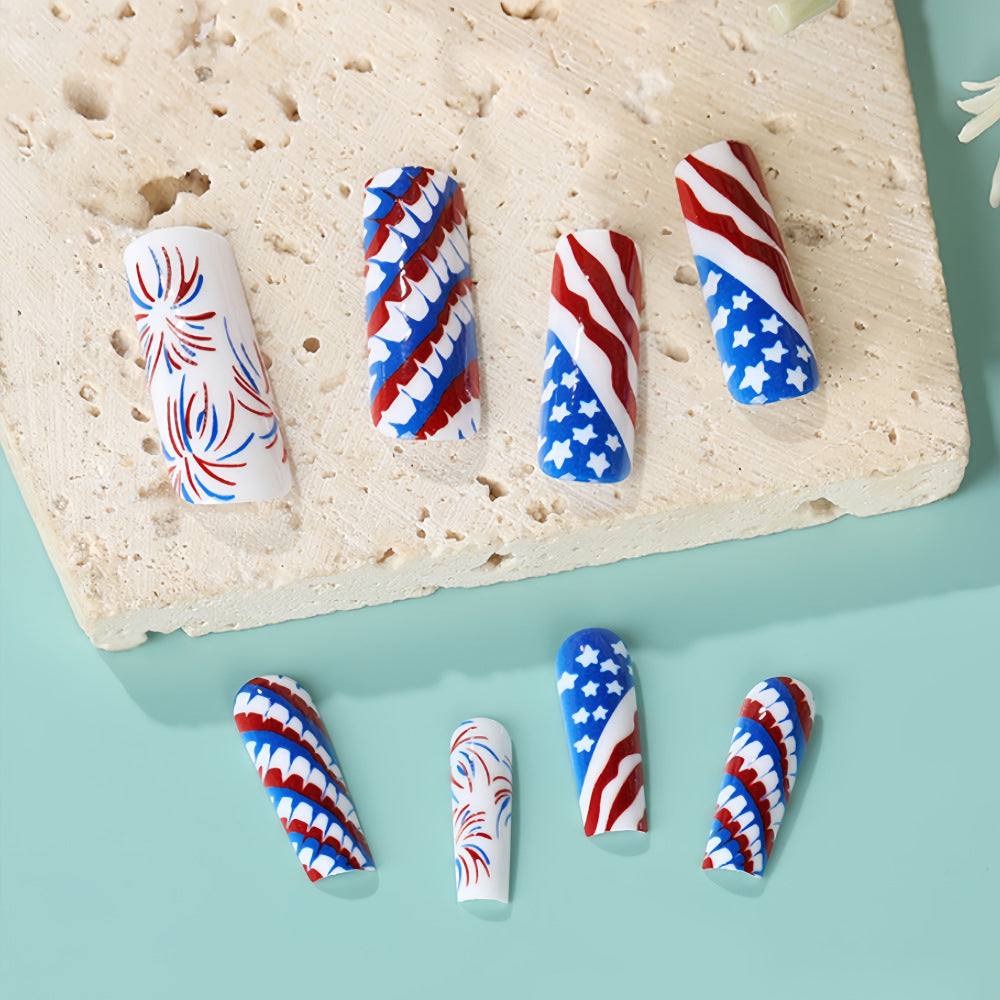 Artificial nails with patriotic patterns Bowlift