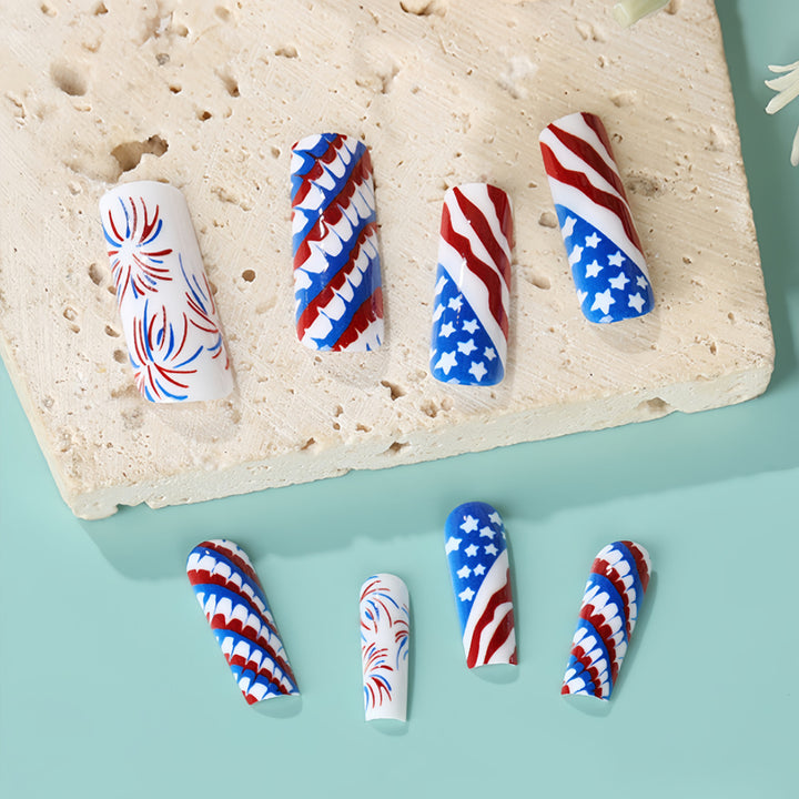 Artificial nails with patriotic patterns Bowlift