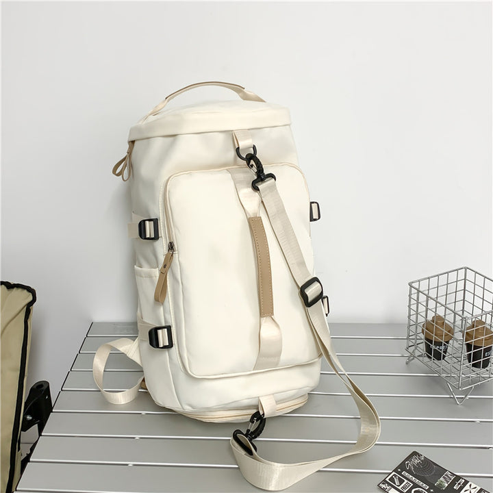 Multifunctional sports and travel bag with outdoor features Bowlift