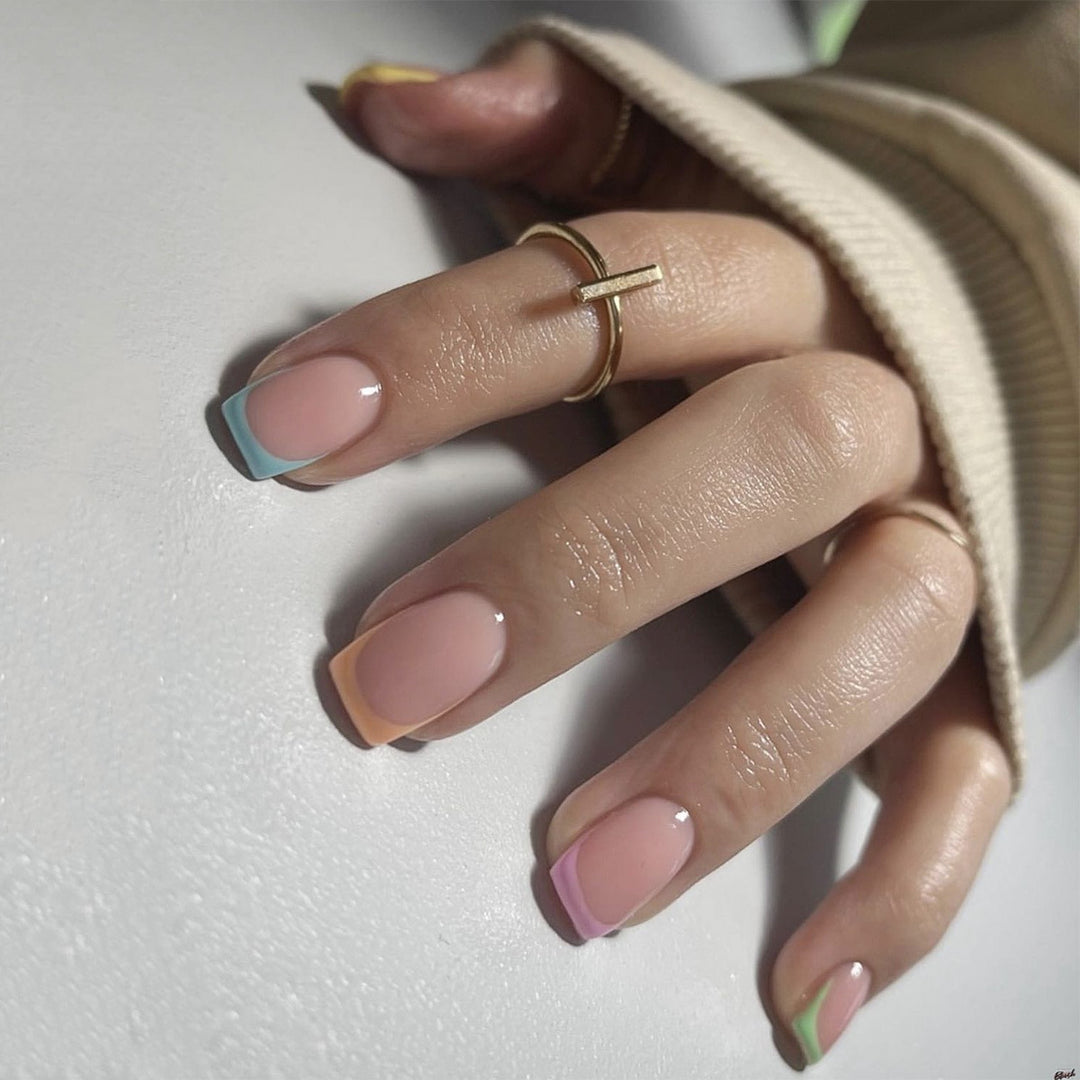 Artistic nail decoration with delicate gradient and elegant tips Bowlift