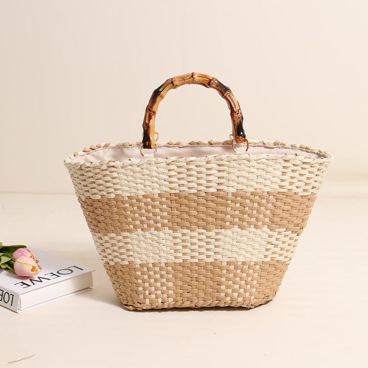 Braided bast bag with bamboo handle and decorative lining Bowlift