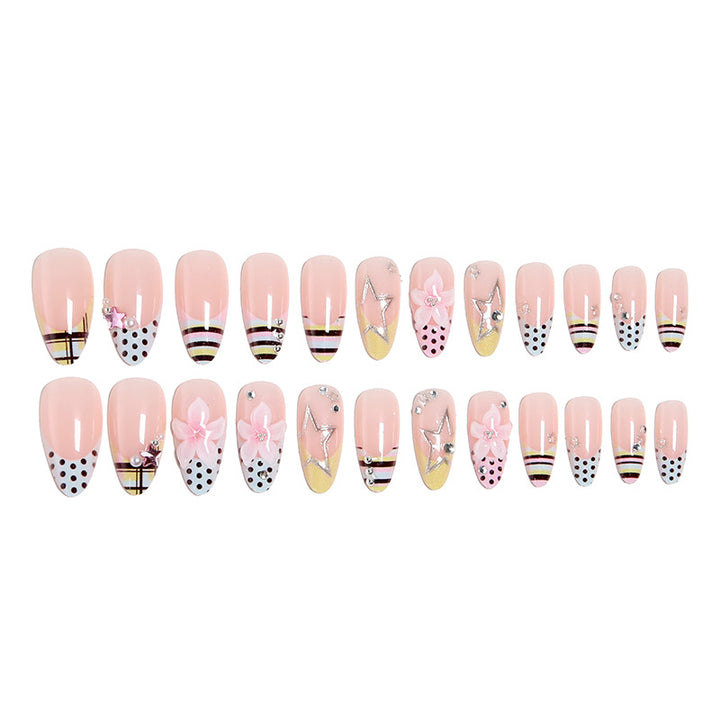 Artificial nail set with decadent floral and geometric design Bowlift