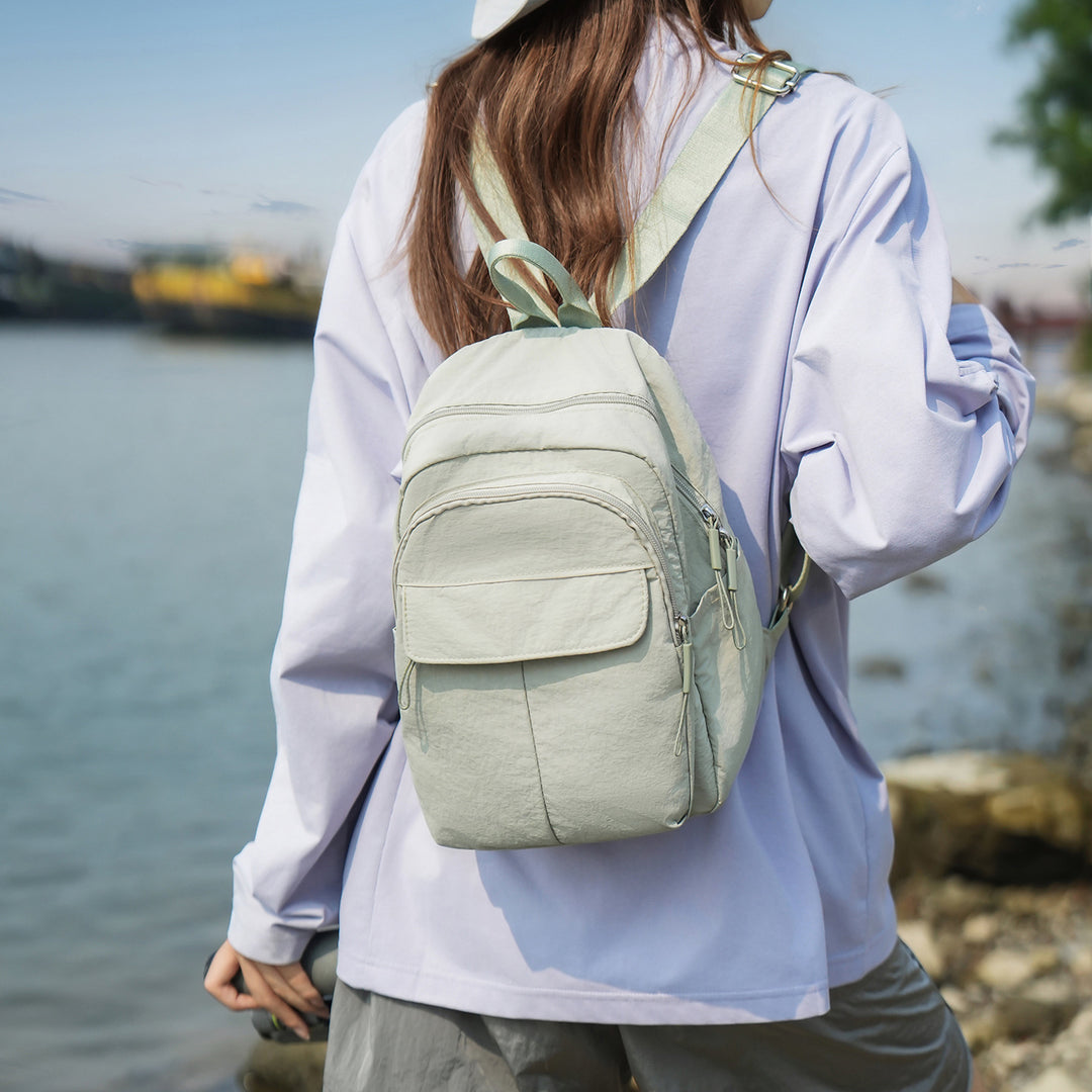 Urban Backpack with Multiple Compartments Bowlift