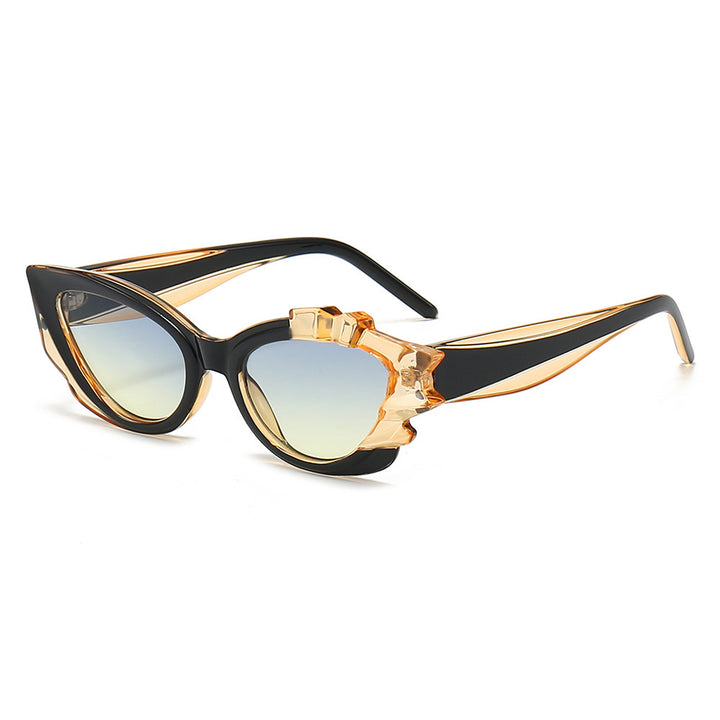 Ladies Cat-Eye Sunglasses with Eye-Catching Flower Frame Bowlift