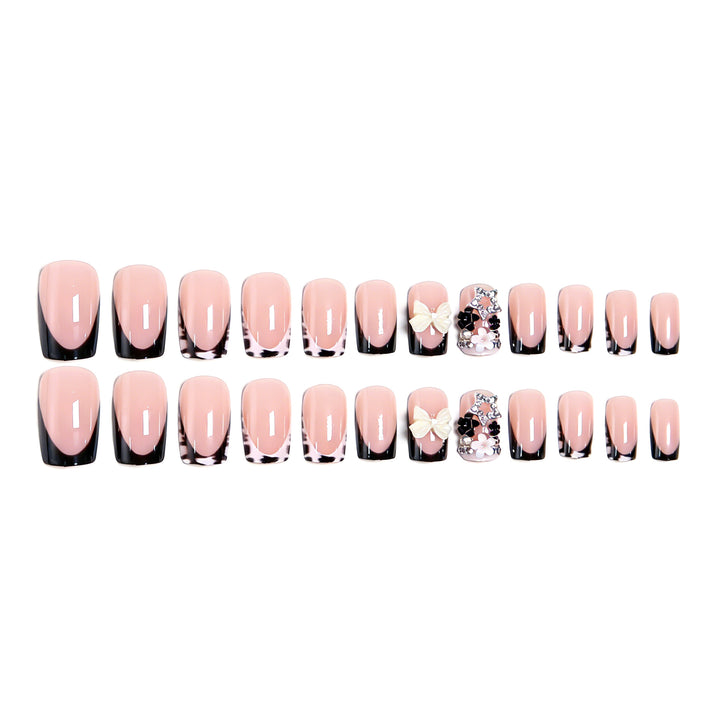 Elegant artificial nails with detailed embellishments Bowlift