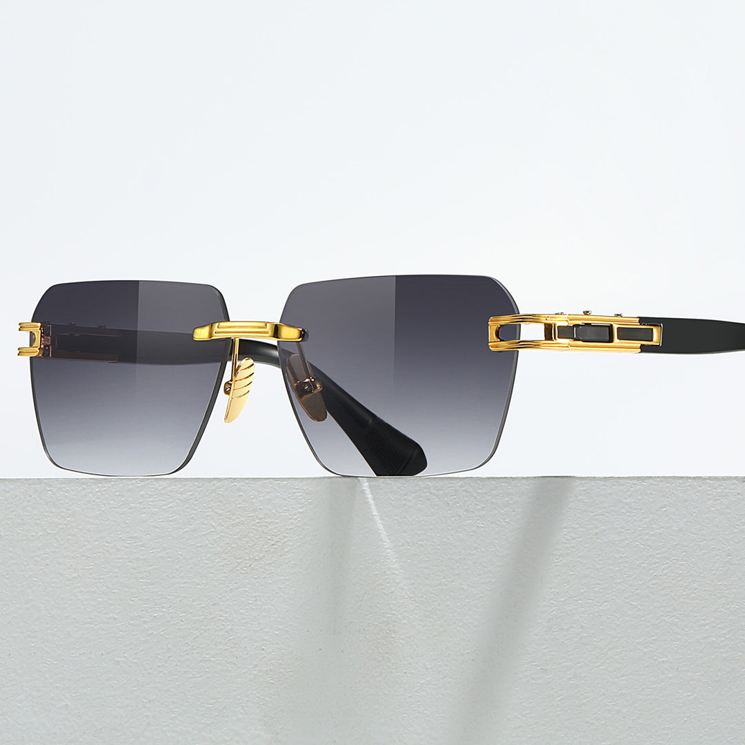 Fashion-Forward Oversized Square Sunglasses Bowlift