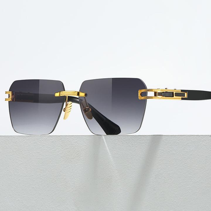 Fashion-Forward Oversized Square Sunglasses Bowlift