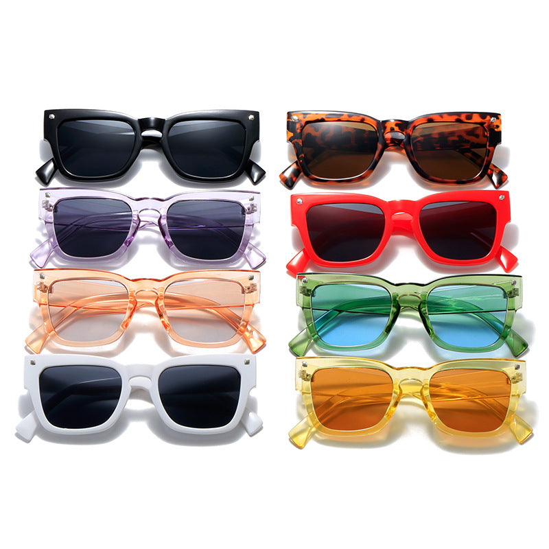 Ladies' fashionable sunglasses in trendy square design Bowlift
