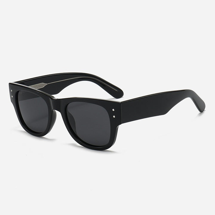Ladies sunglasses in minimalist and elegant design Bowlift
