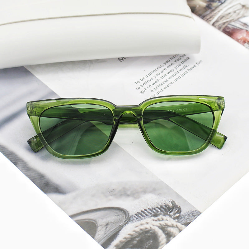 Women's geometric designer sunglasses in modern look Bowlift