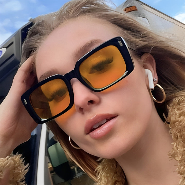 Women's Fashion Square Sunglasses with Matt Frame and UV Protection Bowlift