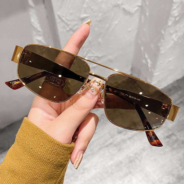 Ladies sporty sunglasses with polarized lenses and elegant metal frame Bowlift
