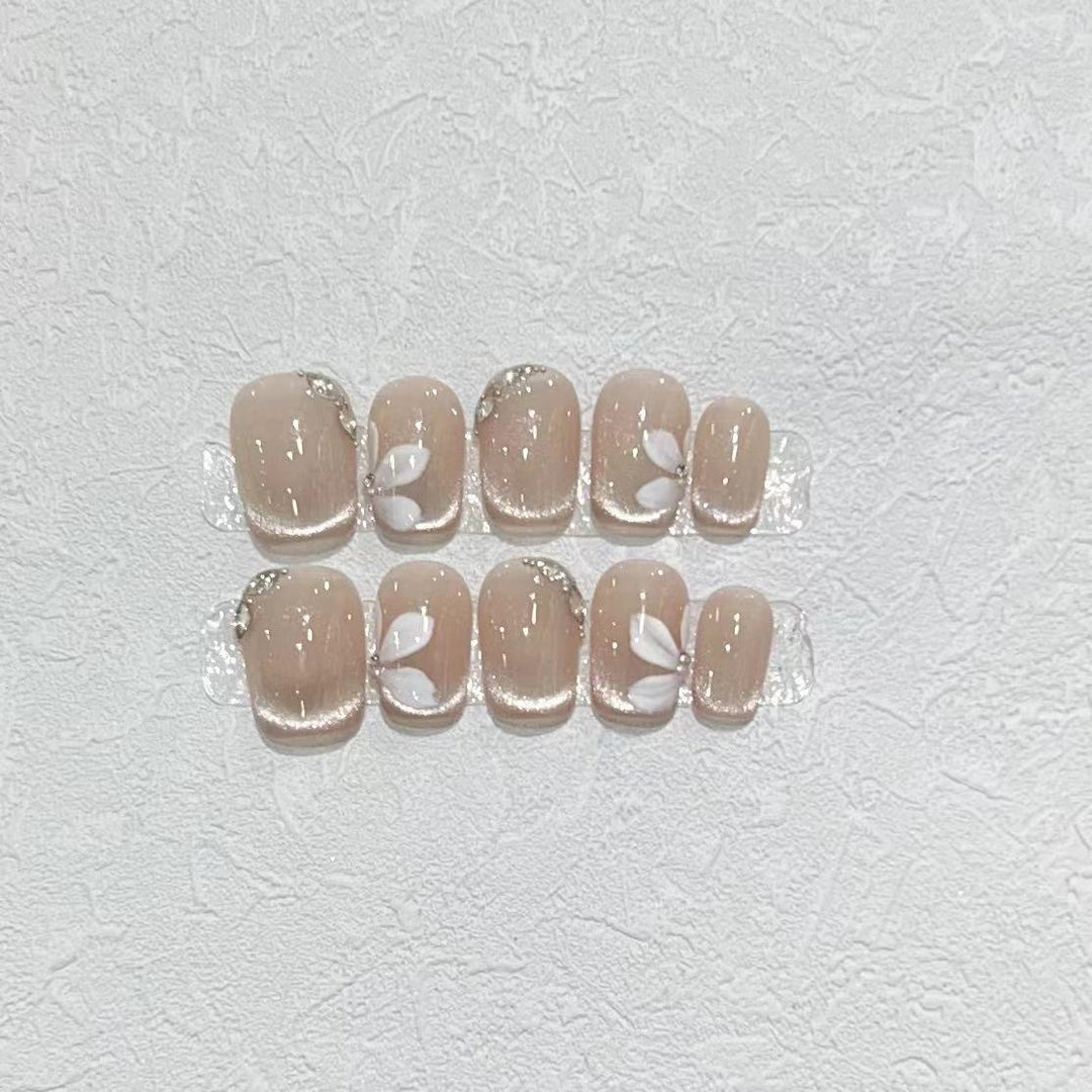 Decorative Press-On Nail Set with Elegant Leaf Design Bowlift