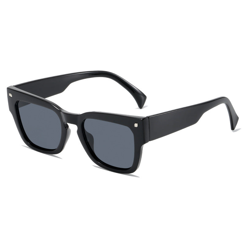 Ladies' fashionable sunglasses in trendy square design Bowlift