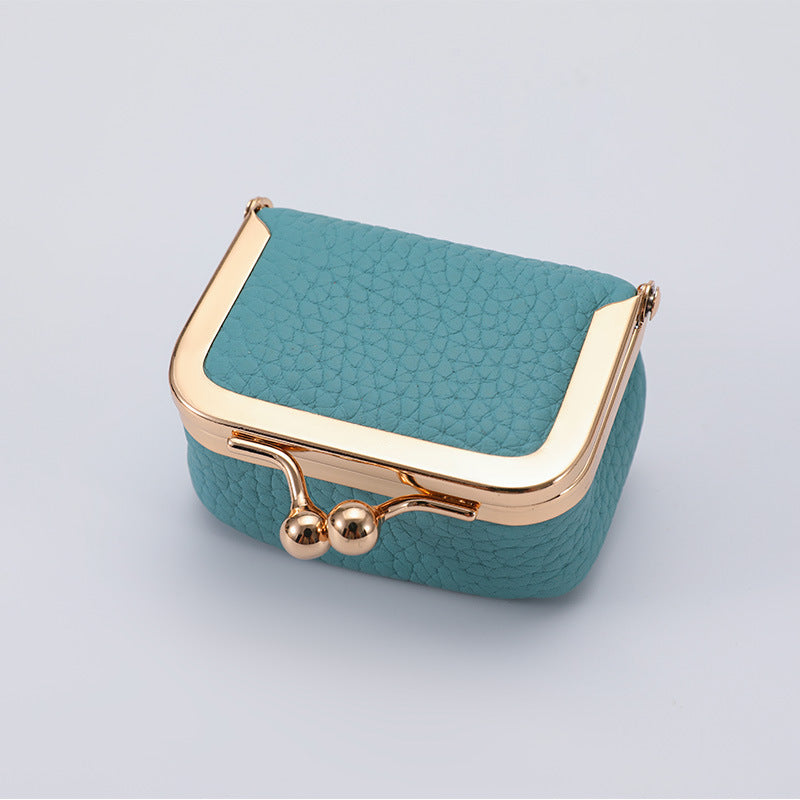 Elegant Vintage Clutch Bowlift