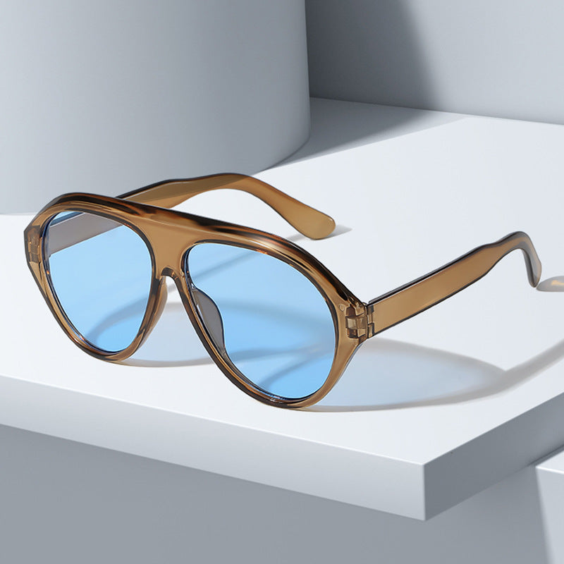 Trendsetting Oversized Retro Sunglasses Bowlift