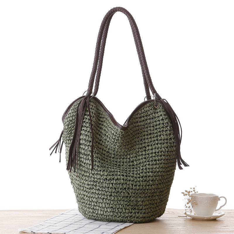 Handmade beach bag with stylish fringes Bowlift