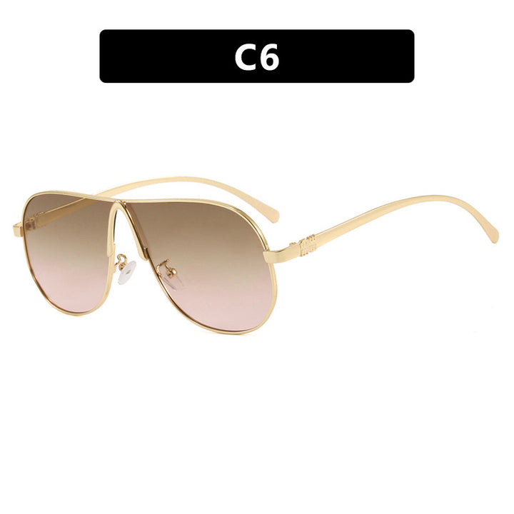 Women oversized sunglasses with modern design Bowlift