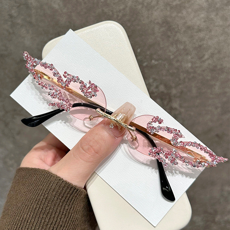 Glamorous Rhinestone-Embellished Cat Eye Sunglasses
