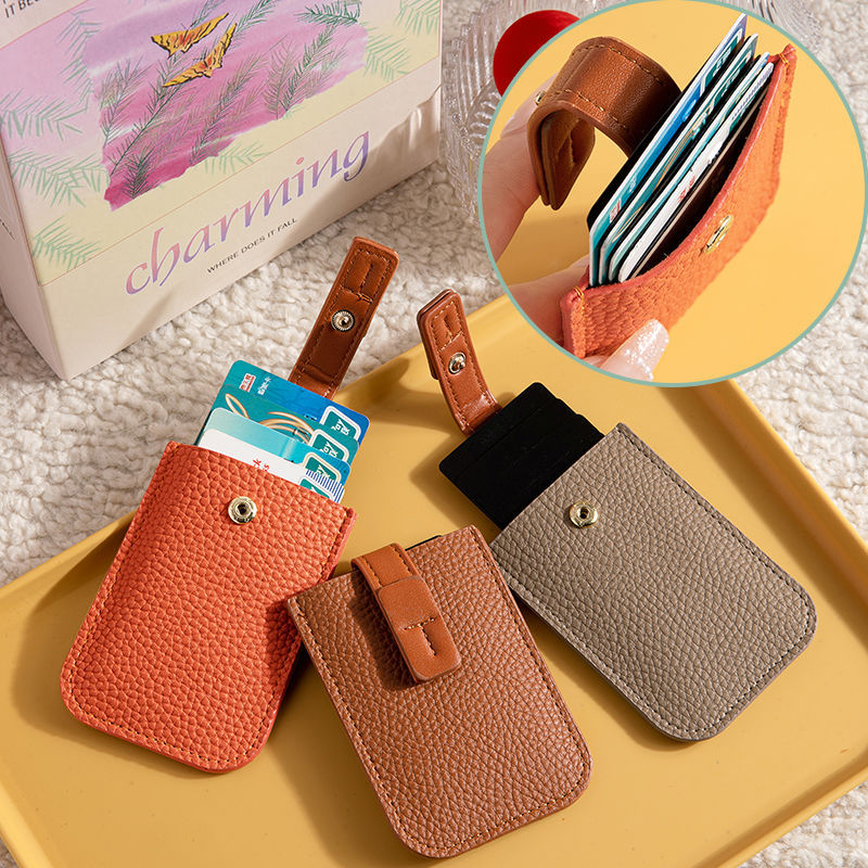 Minimalist RFID-Blocking Leather Card Holder Bowlift