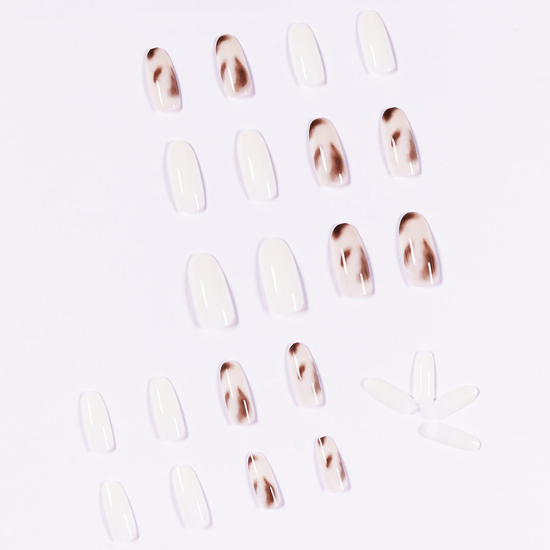 Artful Gel Nails with Elegant Ombre Effect Bowlift