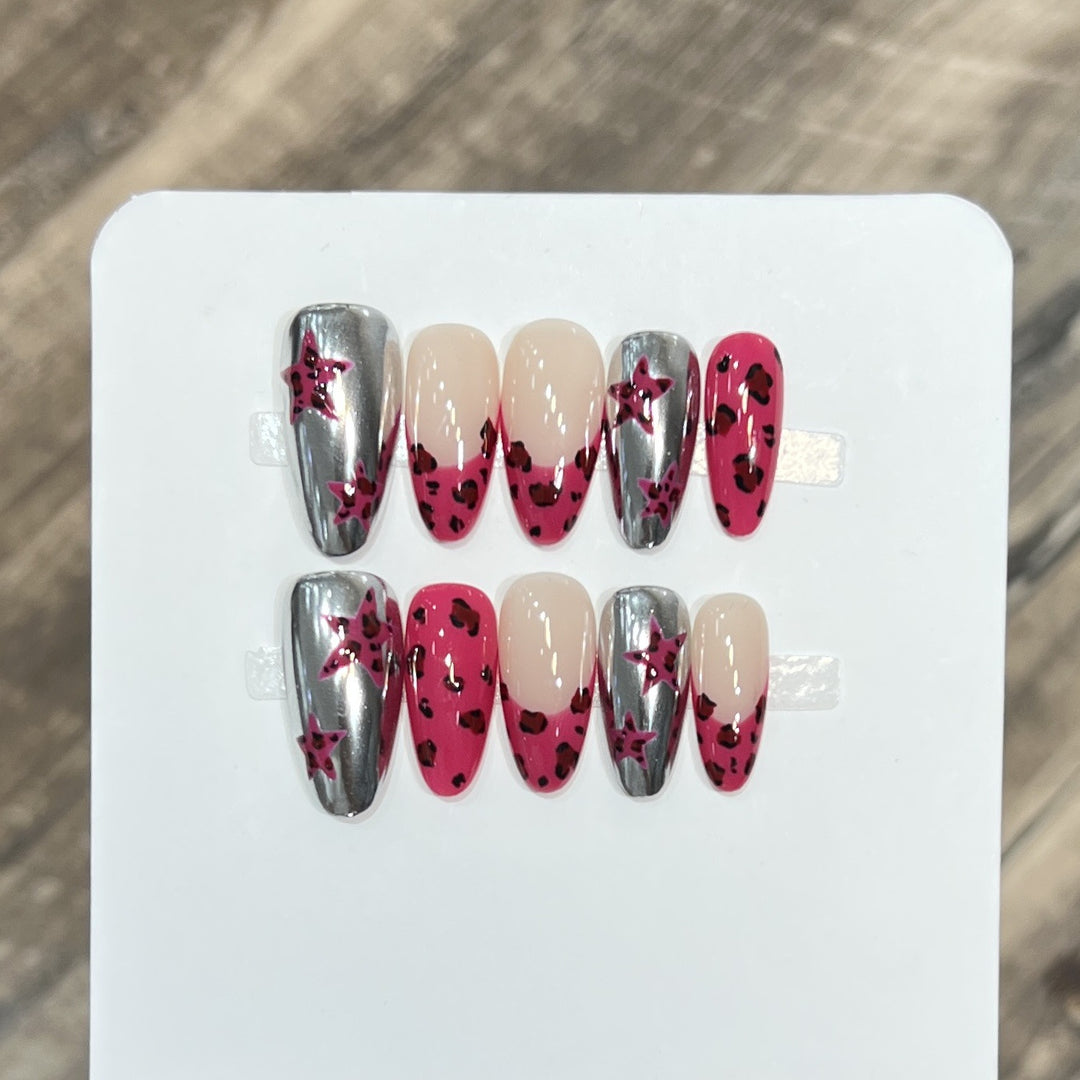 Decorative Floral Stiletto Press-On Nail Set Bowlift