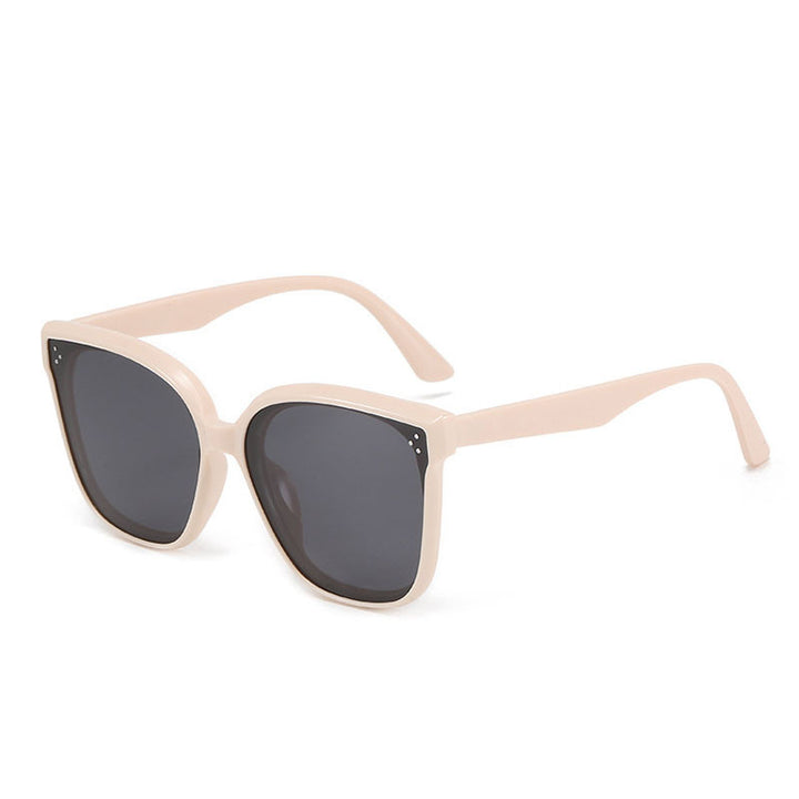 Women's Cat-Eye Sunglasses in Elegant and Modern Design Bowlift