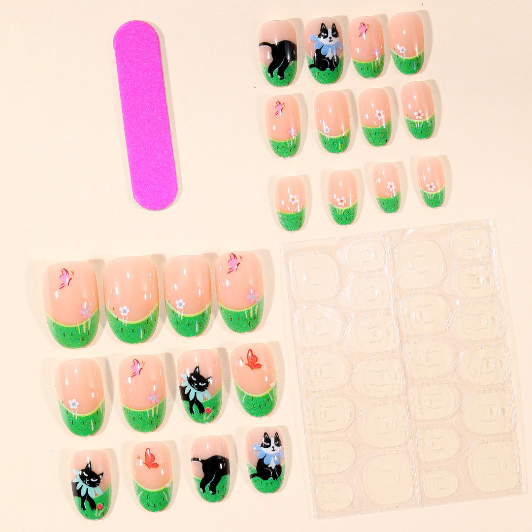 Artistic Cat-Inspired Nail Art Bowlift