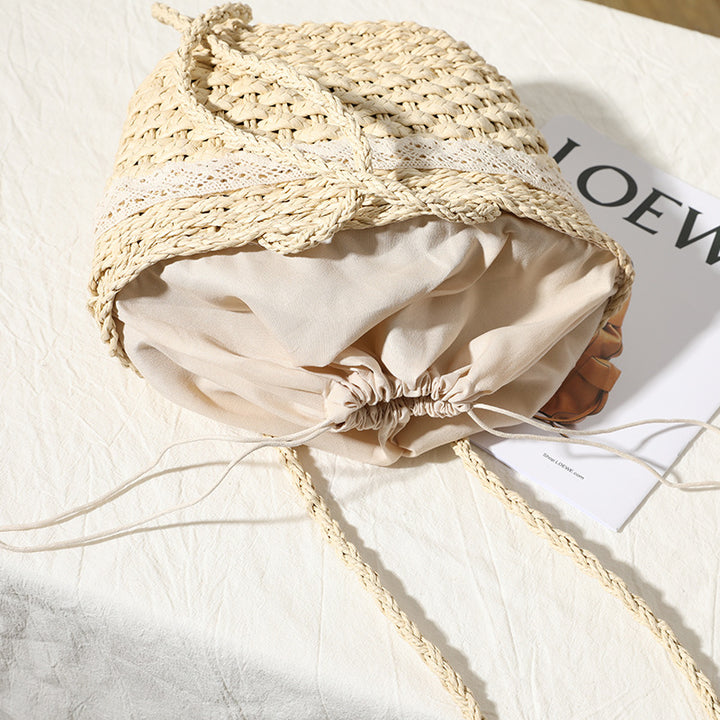 Elegant basket bag with decorative lace ribbon Bowlift