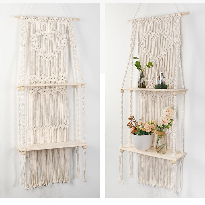 Macrame shelf with heart design Bowlift