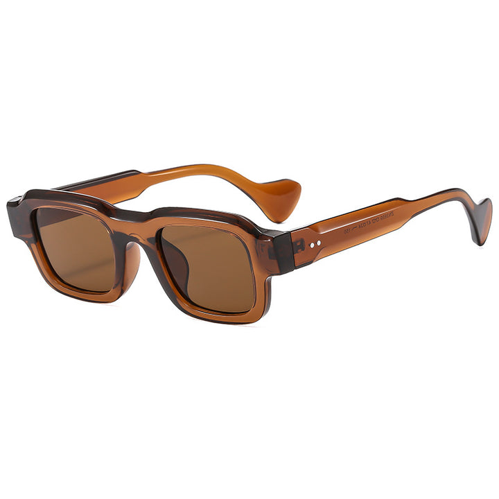 Women Retro-inspired sunglasses in striking design Bowlift