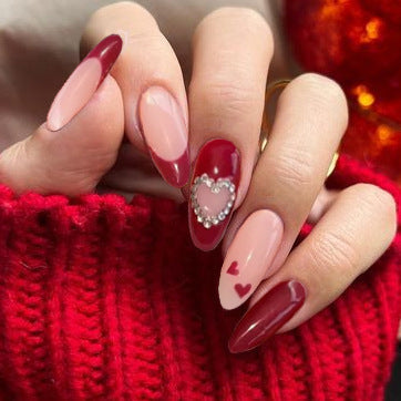 Artistic Heart-Design Press-On Nails Bowlift