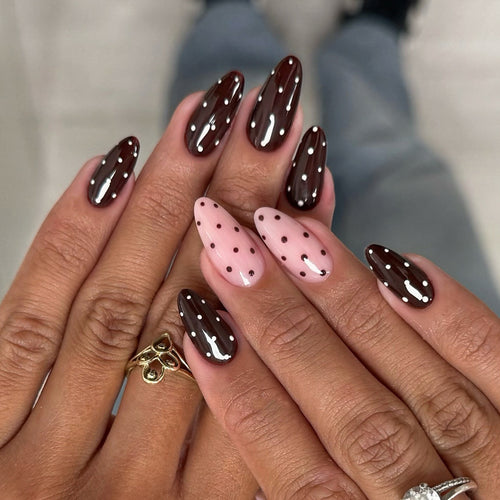 Artificial nails with creative dot pattern and elegant accents Bowlift