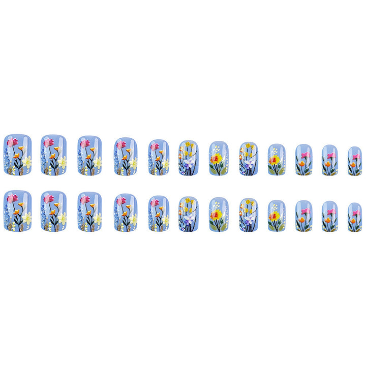 Floral-Embellished Press-On Nail Art Bowlift