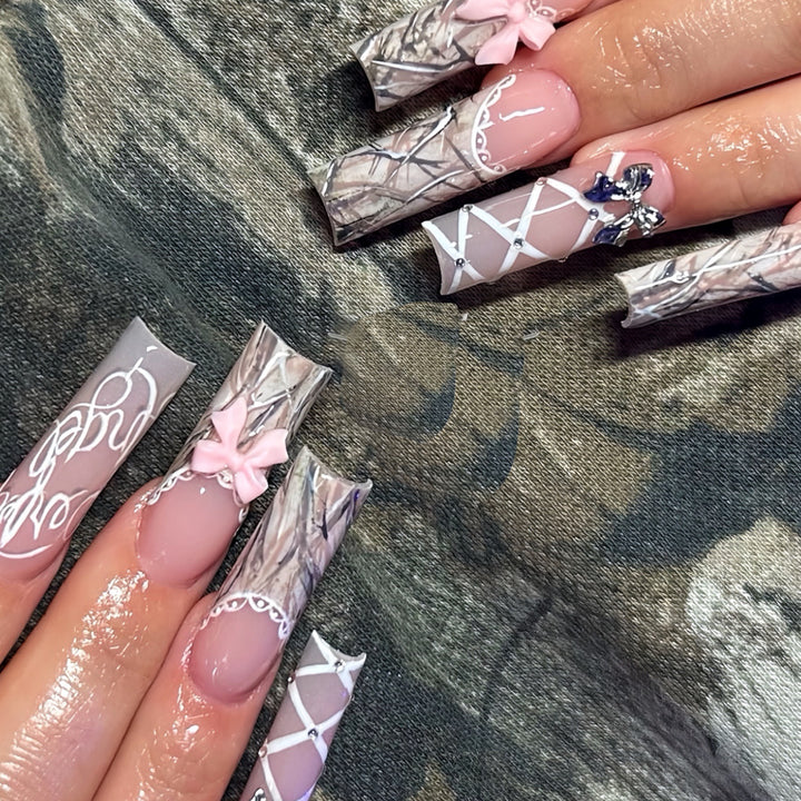 Decorative Long Press-On Nails Bowlift
