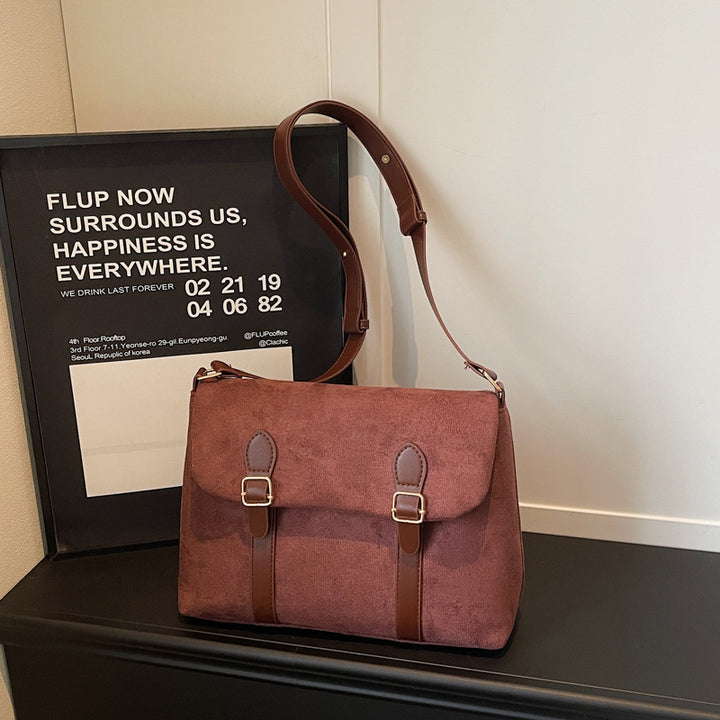 WoChic Vintage-Style Messenger Bag Bowlift