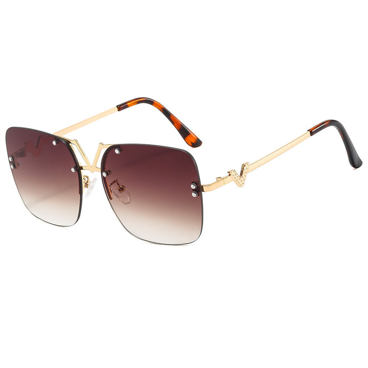 Women's fashionable sunglasses in stylish square design Bowlift