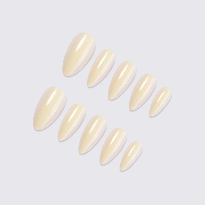 Artificial Nail Set with Innovative French Tip Bowlift