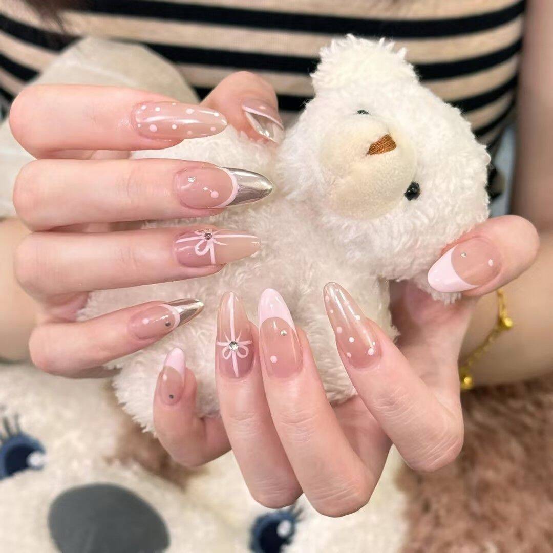 Artistic Nail Design with Decorative Elements Bowlift