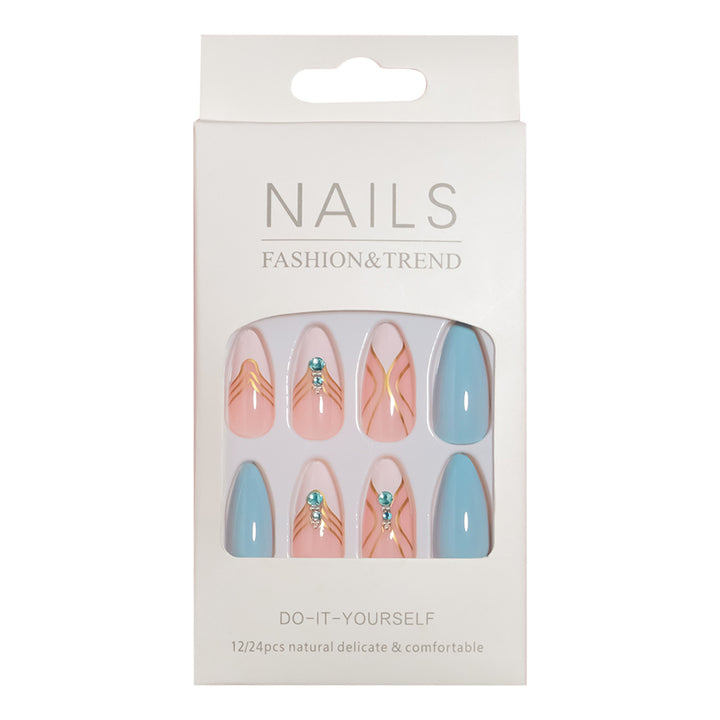 Artistic Press-On Nail Set with Elegant Detailing Bowlift