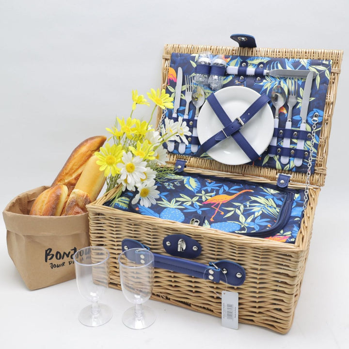 Women's picnic basket with integrated dishes and cooler bag Bowlift