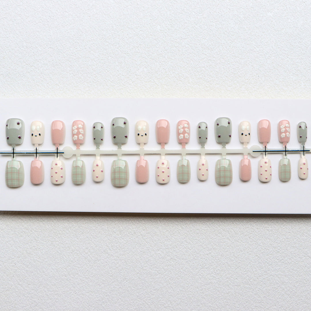 Creative Themed Press-On Nail Art Set Bowlift