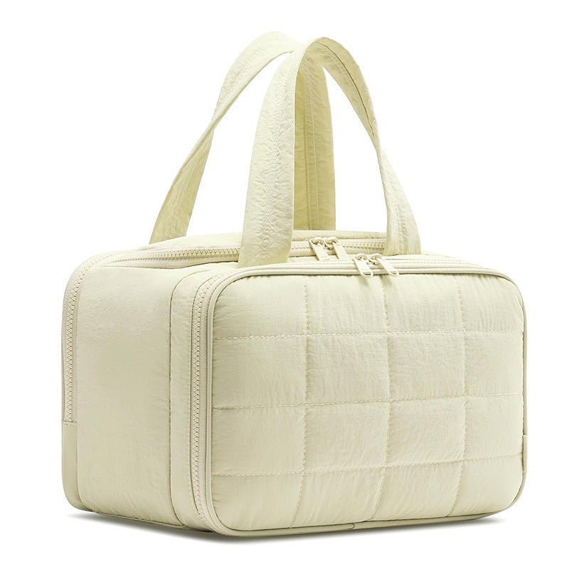 Quilted Multi-Compartment Lunch Tote Bowlift