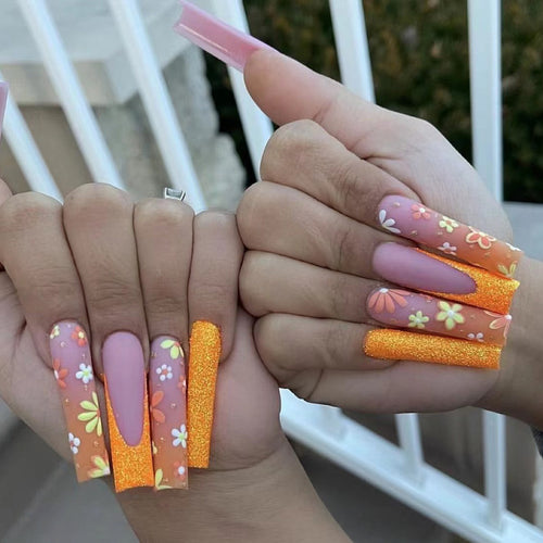 Decorative Floral Glittery Press-On Nails Bowlift