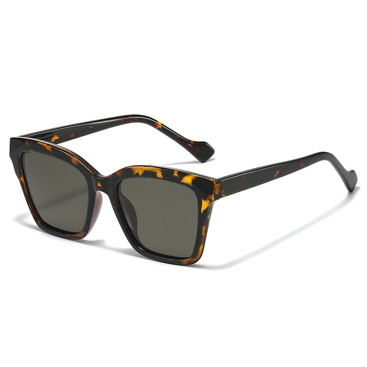 Retro-Inspired Square Sunglasses Bowlift