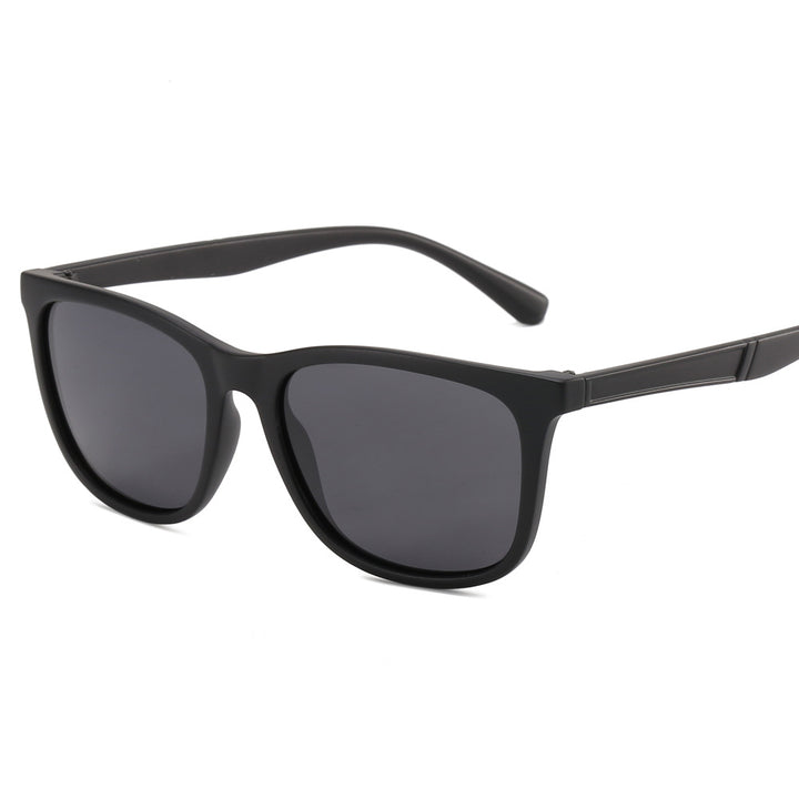 Women's fashionable sunglasses with sturdy matte frame Bowlift