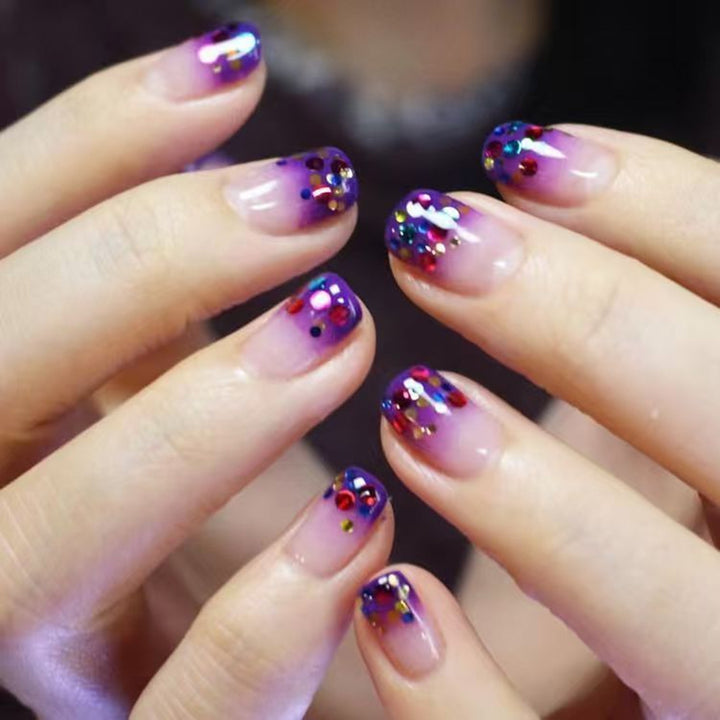 Nail art with spring theme Bowlift