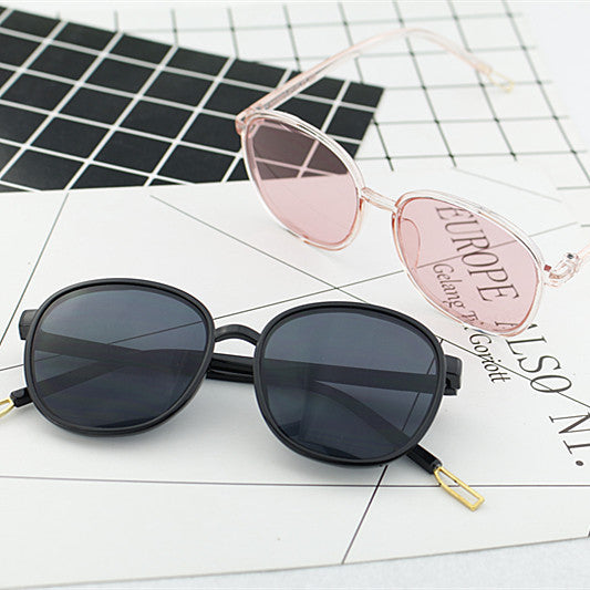 Ladies fashionable square sunglasses with transparent frame Bowlift