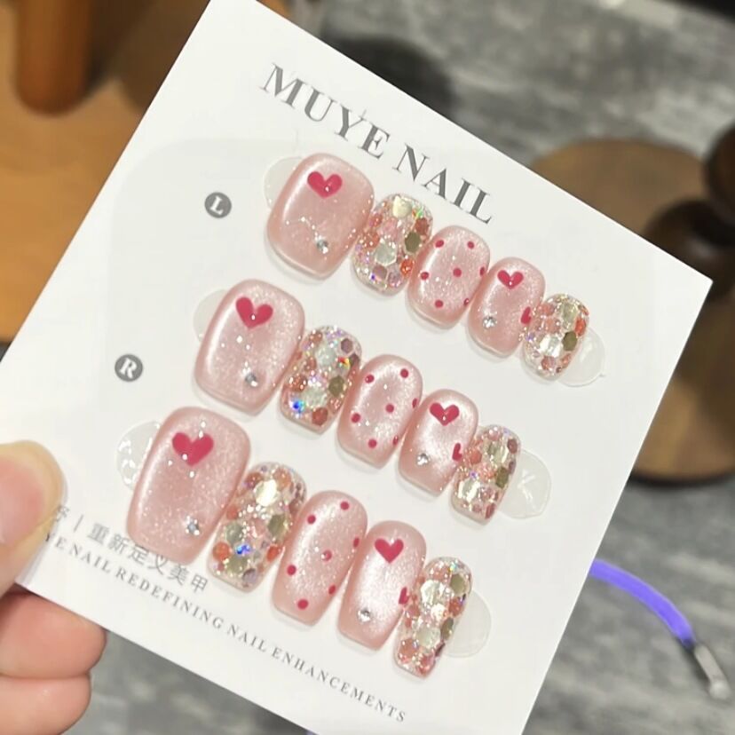 Decorative Press-On Nail Design Set Bowlift