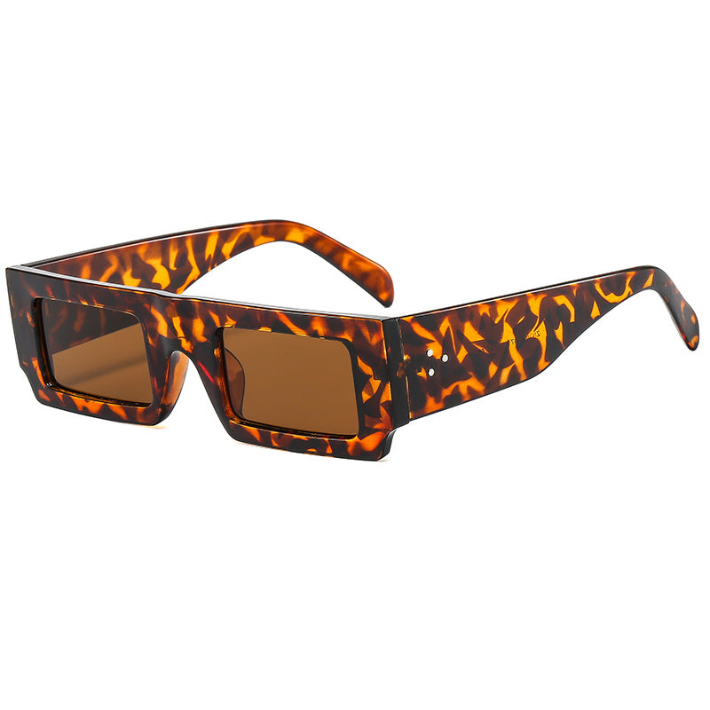 Ladies statement sunglasses with square frame and futuristic design Bowlift